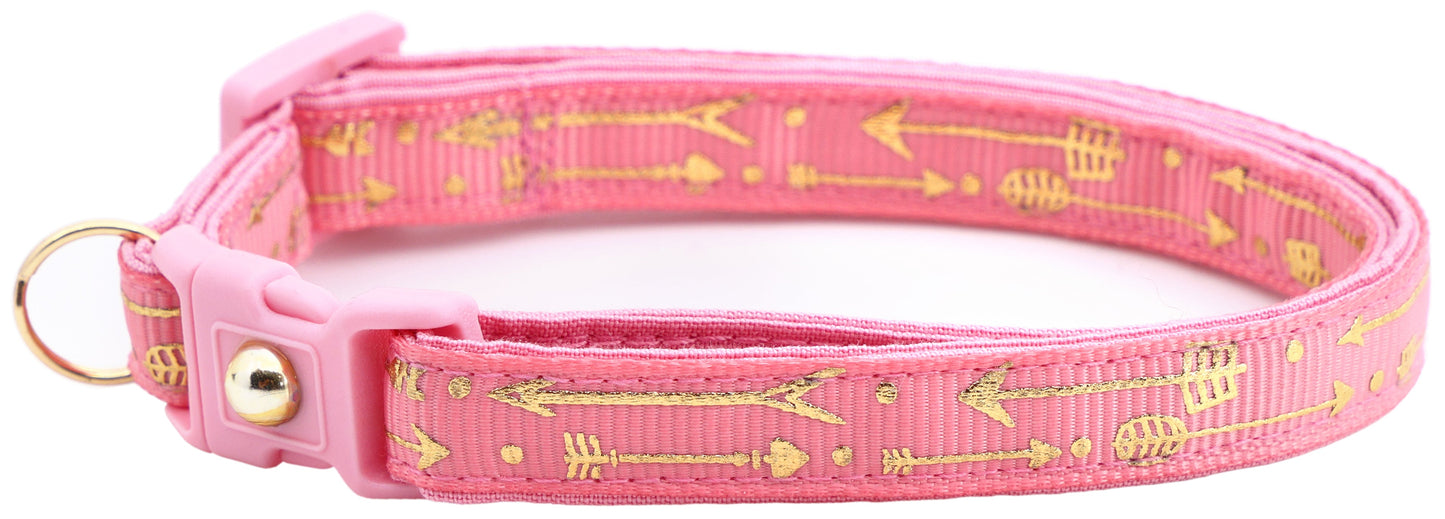 Metallic Gold Arrows Breakaway Cat Collar