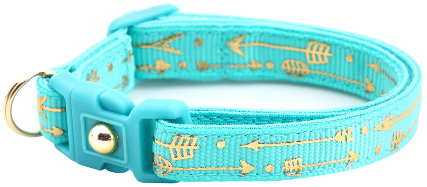 Metallic Gold Arrows Breakaway Cat Collar